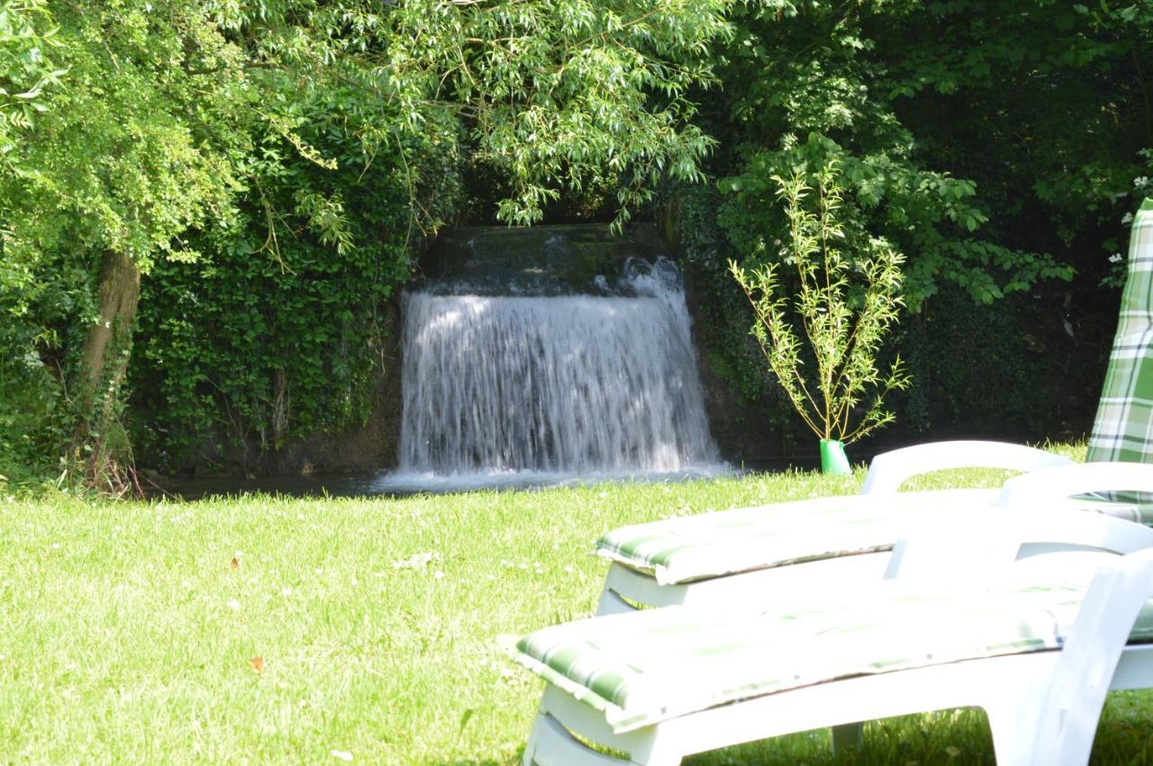 Les Gites Insolites De La Cascade Lespesses Экстерьер фото